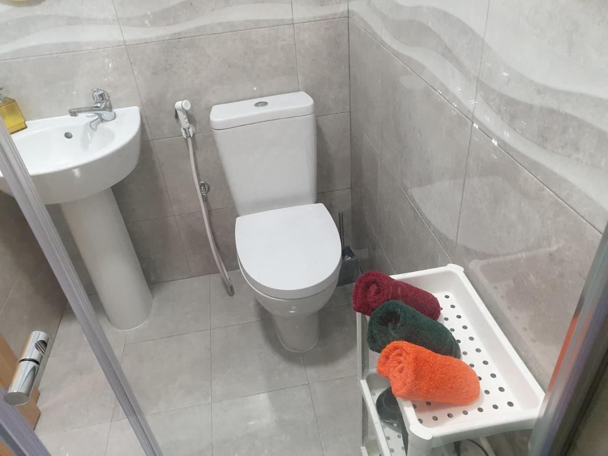 Albergue Terminal 4 *