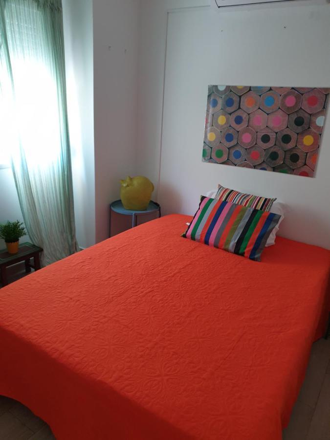 Hostel Terminal 4 *